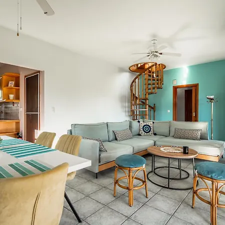 Giomani Villa-private Pool-walk To The Sea Dom wakacyjny