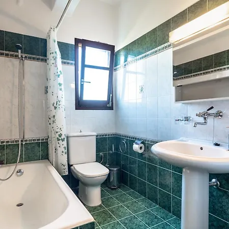 Giomani Villa-private Pool-walk To The Sea Dom wakacyjny Nikiana