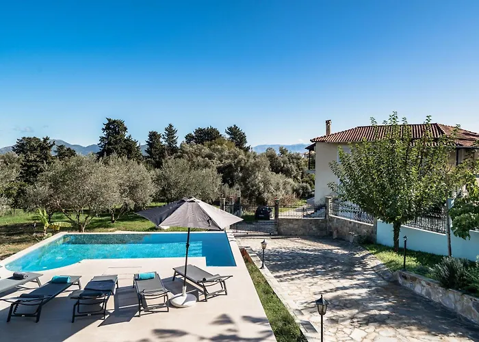 Dom wakacyjny Giomani Villa-private Pool-walk To The Sea *