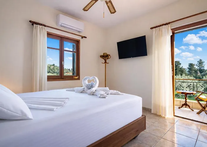 Giomani Villa-private Pool-walk To The Sea Dom wakacyjny Nikiana