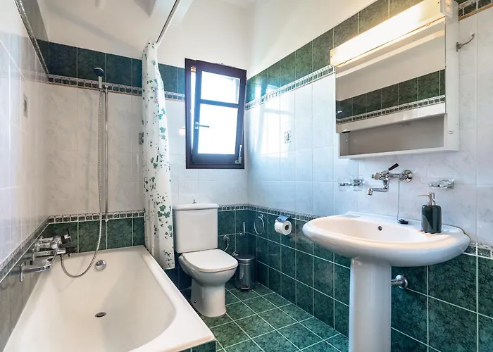 Giomani Villa-private Pool-walk To The Sea Dom wakacyjny Nikiana