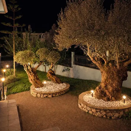 Giomani Villa-private Pool-walk To The Sea ניקיאנה