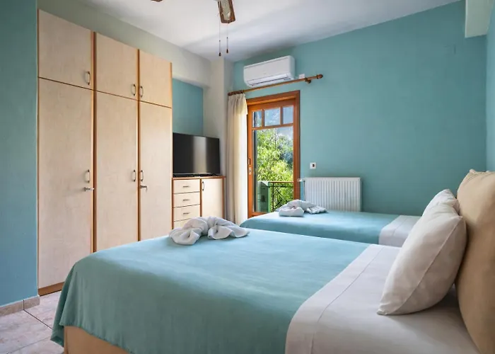 Giomani Villa-private Pool-walk To The Sea Ferienhaus *