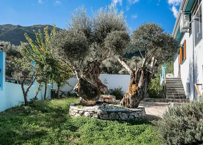 Giomani Villa-private Pool-walk To The Sea Ferienhaus